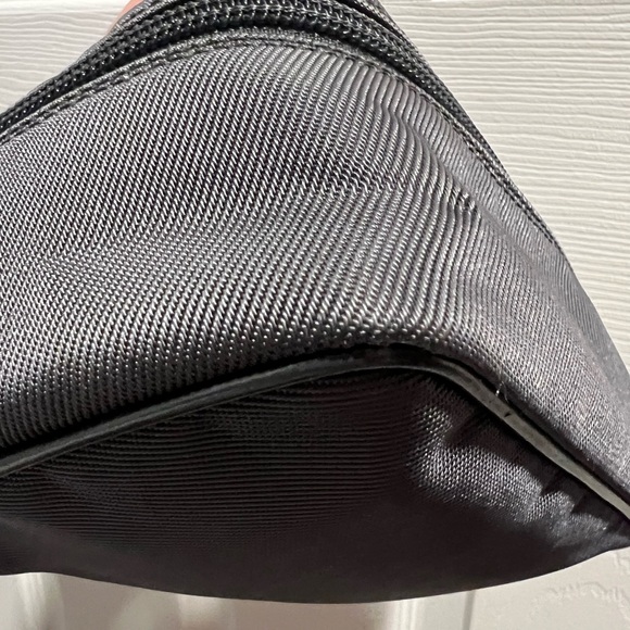 Authentic GG bamboo vanity purse - Picture 10 of 15